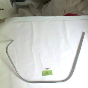 BORDO SCUDO PEDANA CARENA LATERALE SINISTRA VESPA GT-GTS-GTV 125 200 250 300 - immagine 1