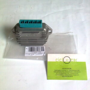 REGOLATORE DI TENSIONE APE 50-VESPA HP-PX 125-150-PX ANNI 30 2011 -2013 - immagine 1
