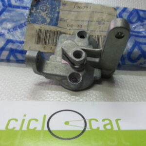 COPERCHIO VALVOLA GAS CARBURATORE VESPA 125 ET3-PRIMAVERA - immagine 1