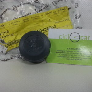 TAPPO SERBATOIO OLIO MISCELA ORIGINALE PIAGGIO APE MP 601-TM703-APECAR P2/P3 - immagine 1