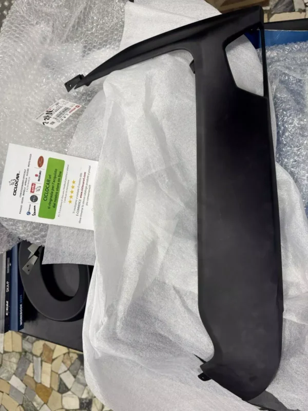 FIANCHETTO CARENA ANTERIORE GRIGIO ANTRACITE DESTRO SYM MAXSYM 400 2021-2023